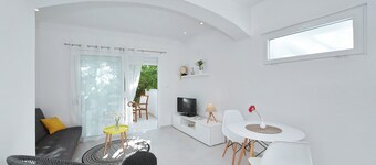 Beautiful Studio near beach in Zadar Diklo