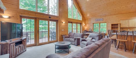 TV, fireplace, DVD player