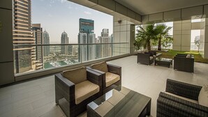 Unclassified image, 5 of 27, button - City Nights - 1B Botanica Tower (Dubai)