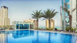Unclassified image, 3 of 27, button - City Nights - 1B Botanica Tower (Dubai)