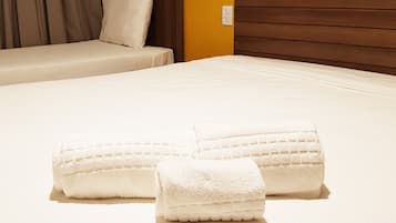 Suíte luxo, sacada (1) | 2 quartos, frigobar, cortinas blackout, quartos à prova de som