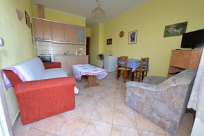 Double Room, 1 Double Bed, Non Smoking | Private kitchenette - Studios Kostas & Despina (Kavala)