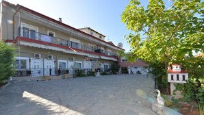 Unclassified image, 4 of 59, button - Studios Kostas & Despina (Kavala)