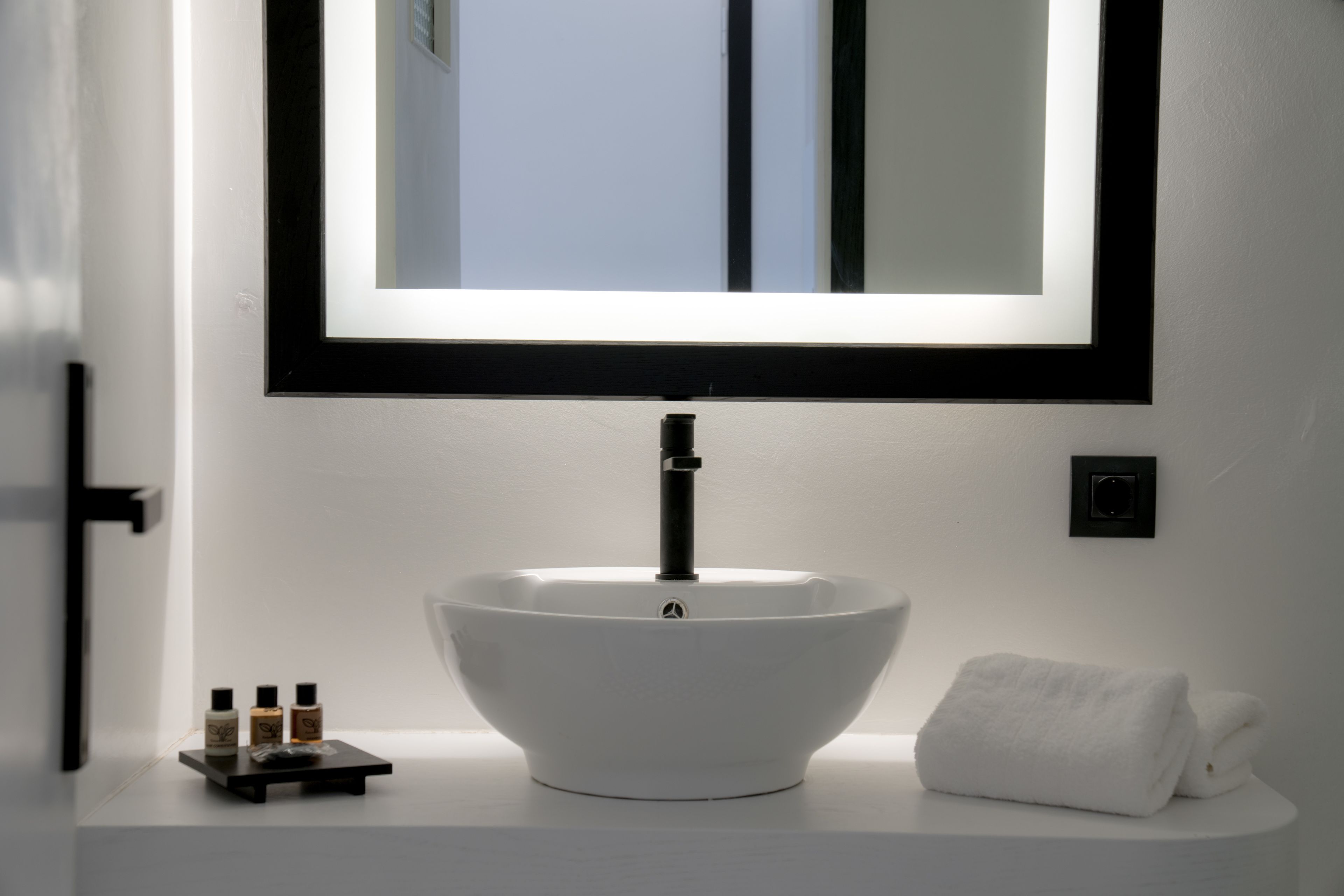 Photo - Divelia Hotel