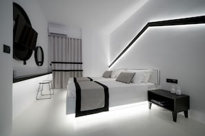 Dobbelt- eller tomannsrom – comfort, 1 kingsize-seng, ikke-røyk | Sengetøy av topp kvalitet, safe på rommet og skrivebord