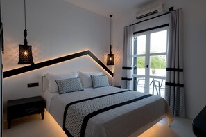 Comfort Double or Twin Room, 1 King Bed, Non Smoking | Premium bedding, in-room safe, desk, iron/ironing board - Divelia (Santorini)
