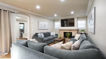 Smart-TV, Tischtennisplatte