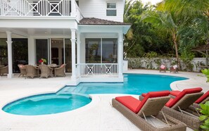Pool - BREATHTAKING : on water front with panoramic views + pool + dock (Harbour Island)