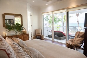 5 bedrooms, iron/ironing board, free WiFi, bed sheets - BREATHTAKING : on water front with panoramic views + pool + dock (Harbour Island)