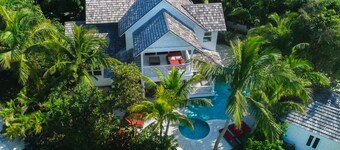 BREATHTAKING : on water front with panoramic views + pool + dock