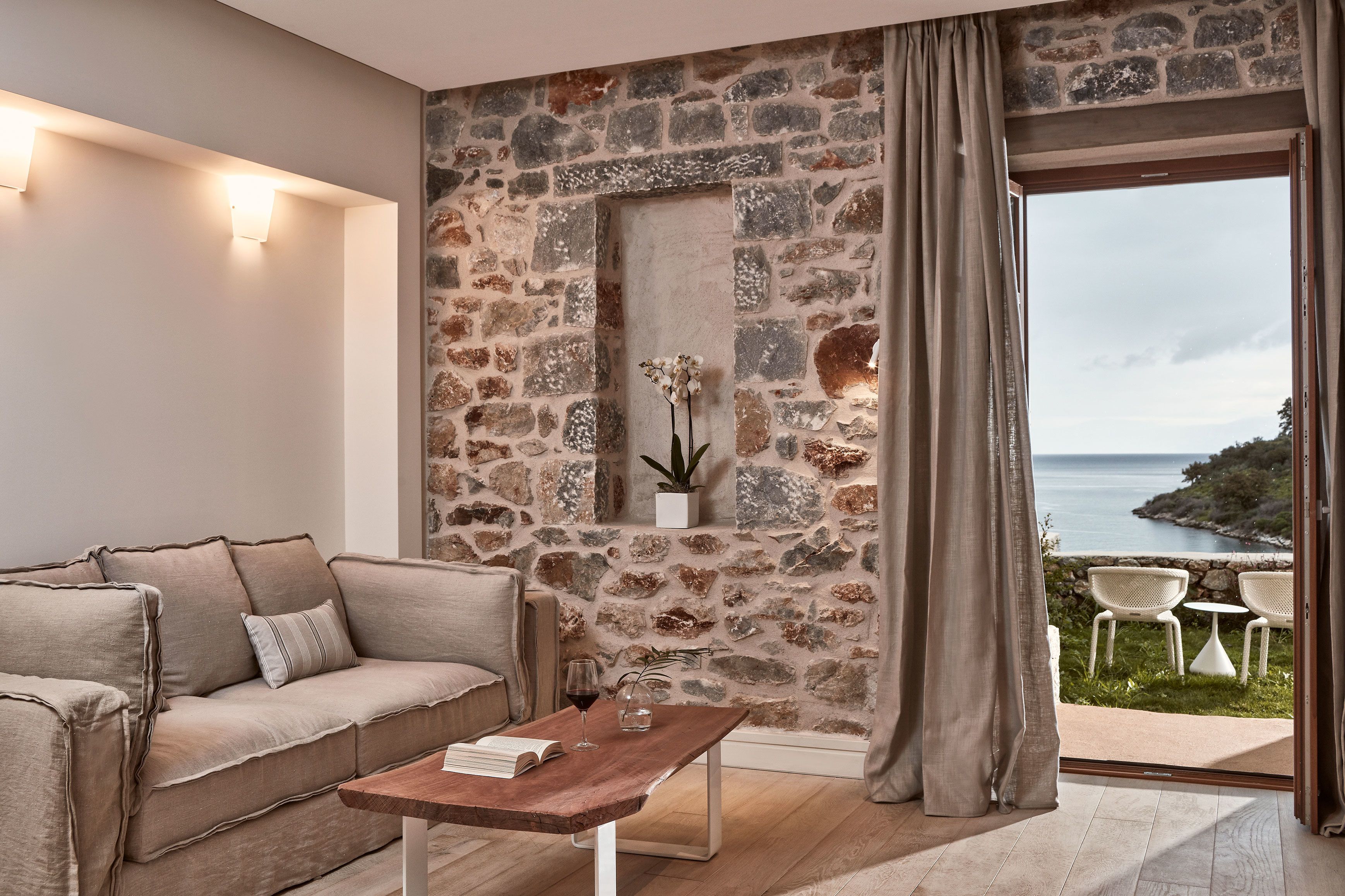 private pool superior suite sea view | living room | lcd tv