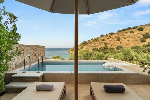 100 Rizes Seaside Resort - Small Luxury Hotels of The World