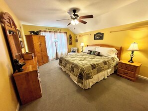 3 bedrooms, iron/ironing board, travel crib, free WiFi
