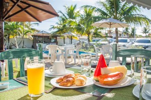 Colazione a buffet inclusa, servita tutte le mattine