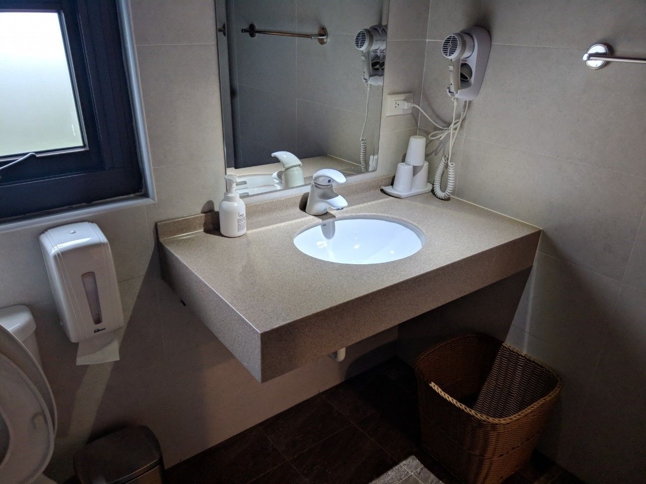 deluxe triple room, 3 single beds, garden view | bathroom | shower, hair dryer, slippers, towels