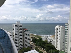 Departamento Deluxe, 2 habitaciones, vista al océano, frente al mar | Vista desde la habitación