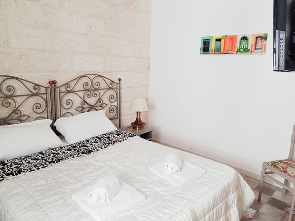 Iron/ironing board, rollaway beds, free WiFi, bed sheets