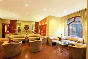 บริเวณนั่งเล่นที่ล็อบบี้