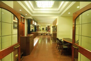 Interior entrance - Kohinoor Executive (Pune)
