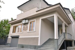 Exterior - Center Villa Kutaisi (Kutaisi)