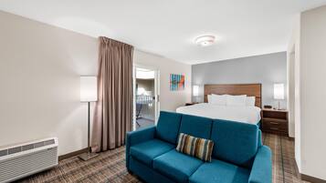 Suite, 1 très grand lit et 1 canapé-lit, non-fumeurs (Kitchen, Roll-In Shower) | Literie de qualité supérieure, surmatelas, bureau