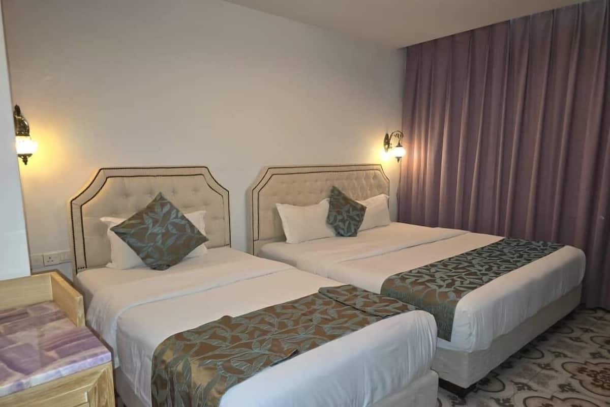 Family Double Room | Soundproofing, iron/ironing board (on request), WiFi (free), bed sheets