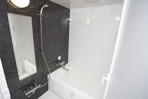 Free toiletries, hair dryer, bathrobes, slippers - Hotel Lantana Osaka (Osaka)