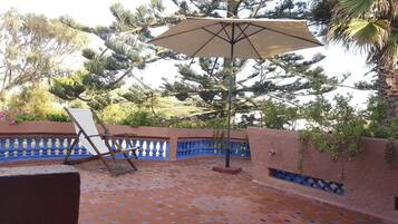 Comfort Villa | Terrace/patio