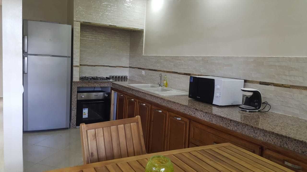 Biệt thự tiện nghi đơn giản | Bếp riêng | Tủ lạnh, lò vi sóng, lò nướng, bếp nấu 