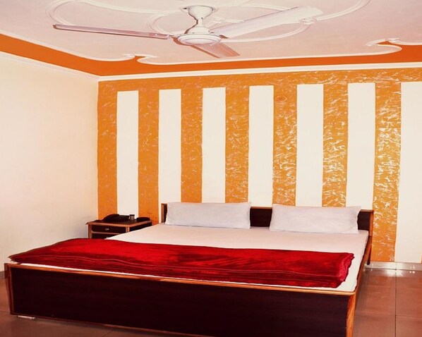 Een kluis op de kamer, individueel gedecoreerd, individueel gemeubileerd