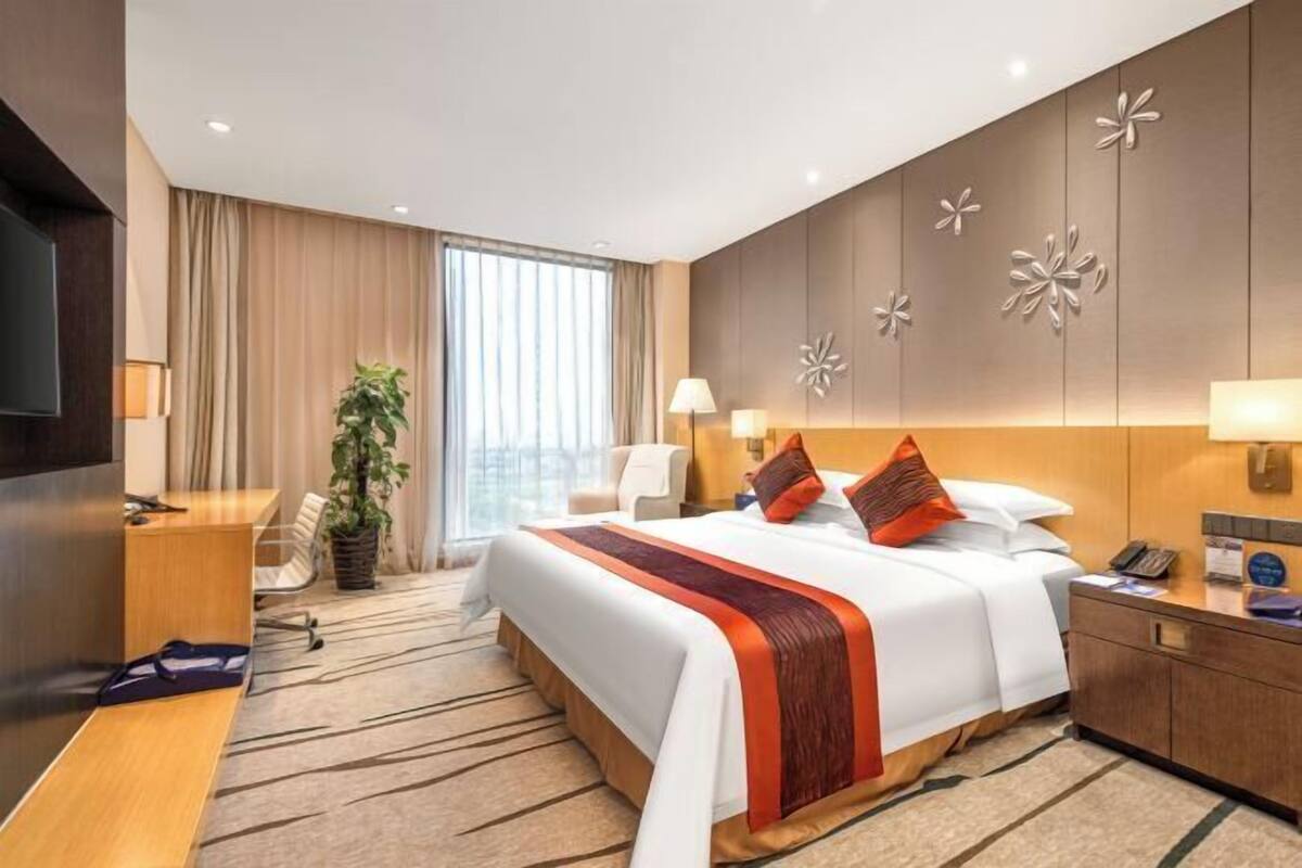 1 Schlafzimmer, hochwertige Bettwaren, Minibar, Zimmersafe