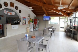 Bar (on property) - Camping Euro 92 (Vieste)