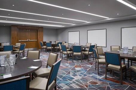 Courtyard by Marriott Washington Downtown Convention Center - Image 29