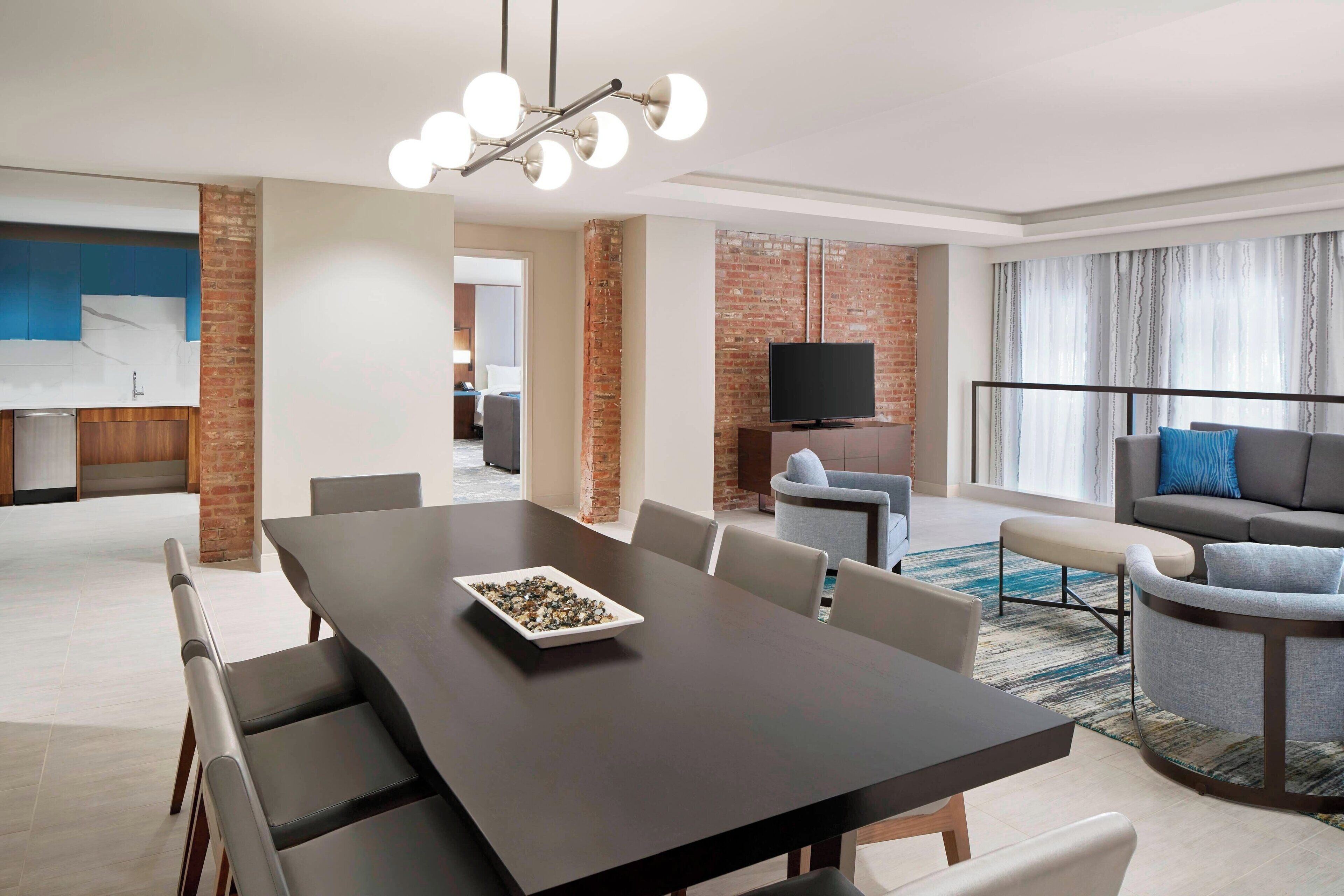 1 bedroom, premium bedding, in-room safe, desk