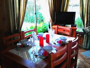 Fridge, microwave, coffee/tea maker