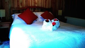 3 habitaciones, ropa de cama de alta calidad y wifi gratis 