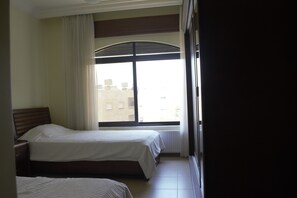 Apartment, 2 Bedrooms | 2 bedrooms, iron/ironing board, free WiFi