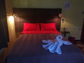 Deluxe Room, 1 Double Bed | Free WiFi, bed sheets - Uruka Lodge (La Garita)