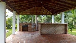 Aire de pique-nique/barbecue