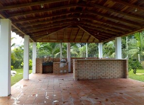 Aire de pique-nique/barbecue