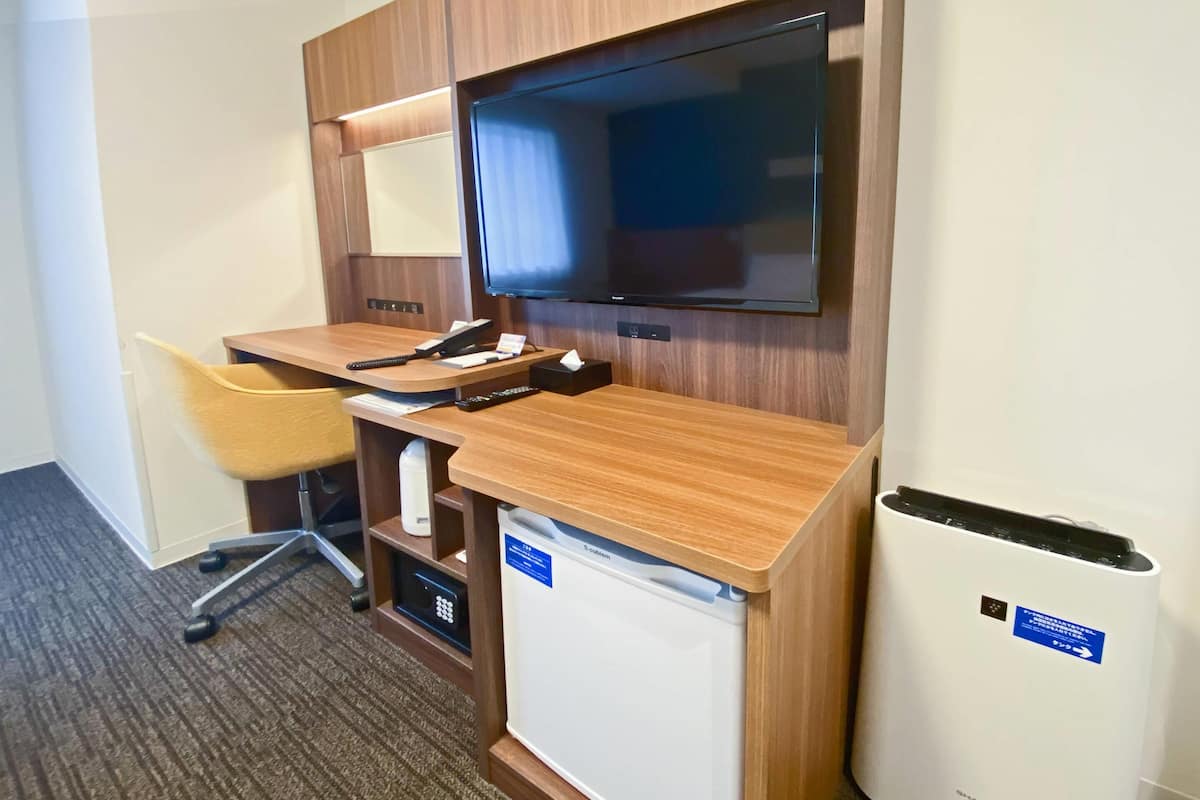 Room, Multiple Beds, Non Smoking | Premium bedding, in-room safe, desk, laptop workspace