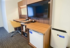 Room, Multiple Beds, Non Smoking | Premium bedding, in-room safe, desk, laptop workspace - Comfort Hotel Sapporo Susukino (Sapporo)