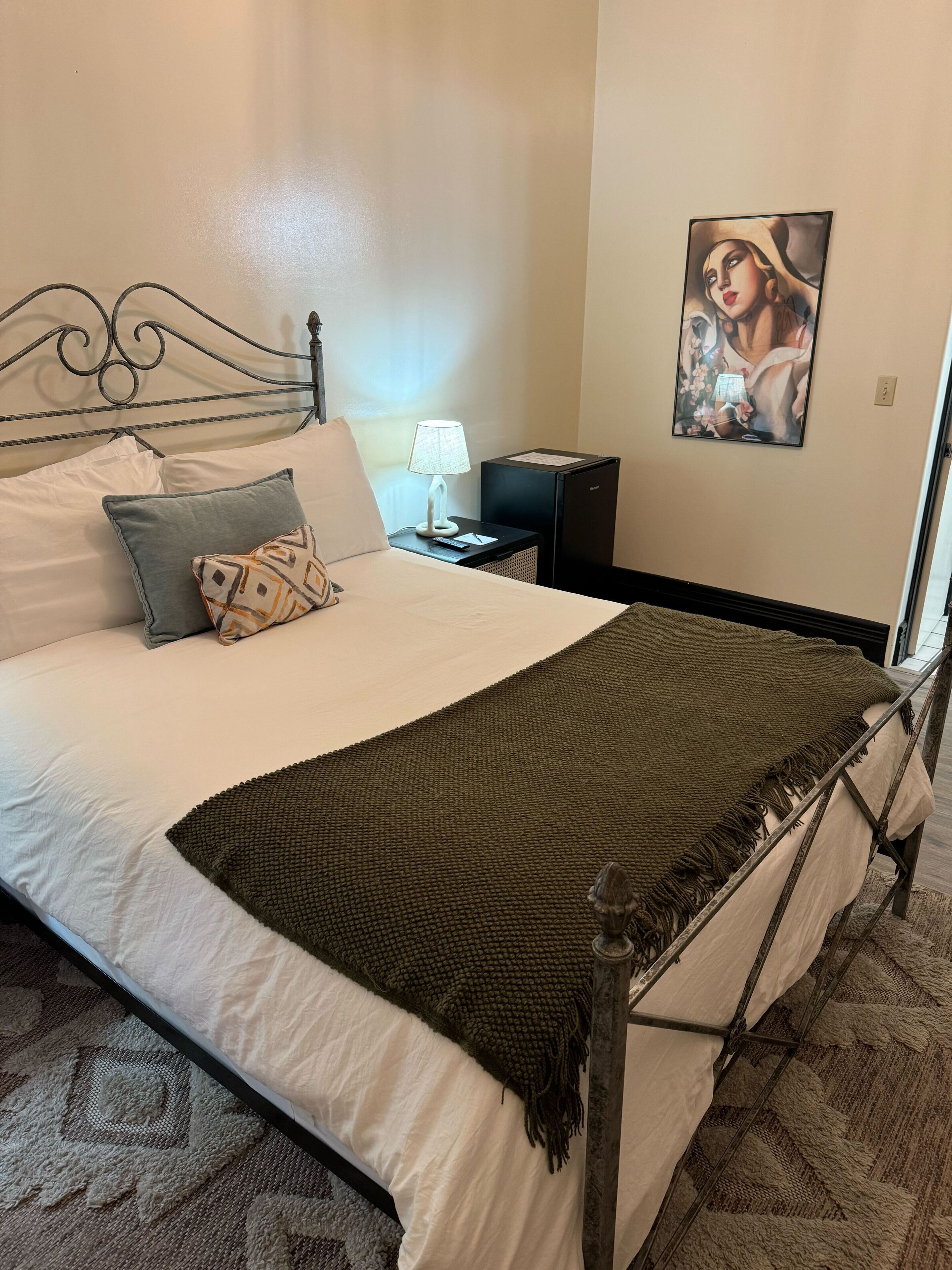 signature room, 1 queen bed | premium bedding, down duvets, individually decorated