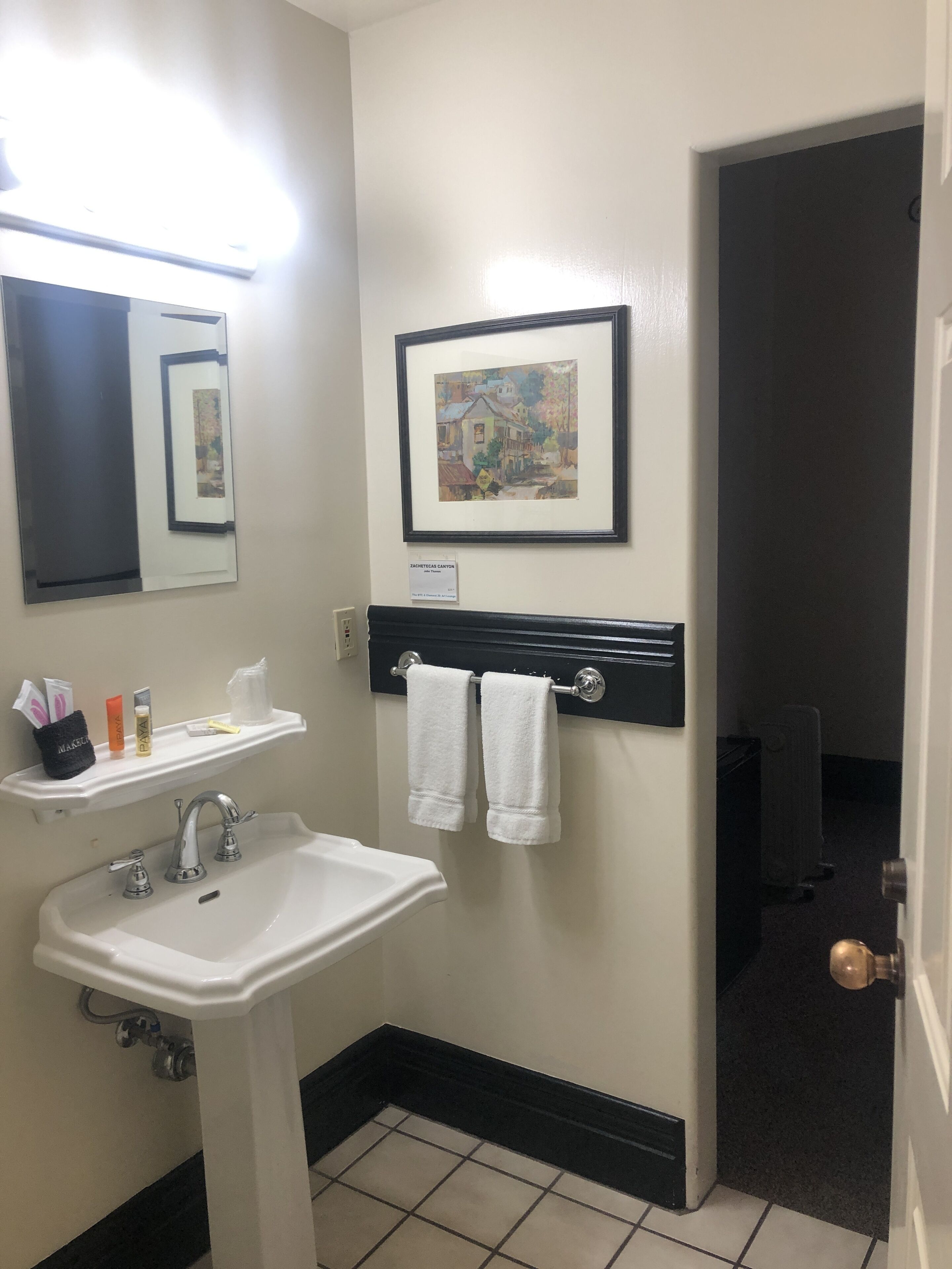 combined shower/bathtub, free toiletries, hair dryer, bathrobes