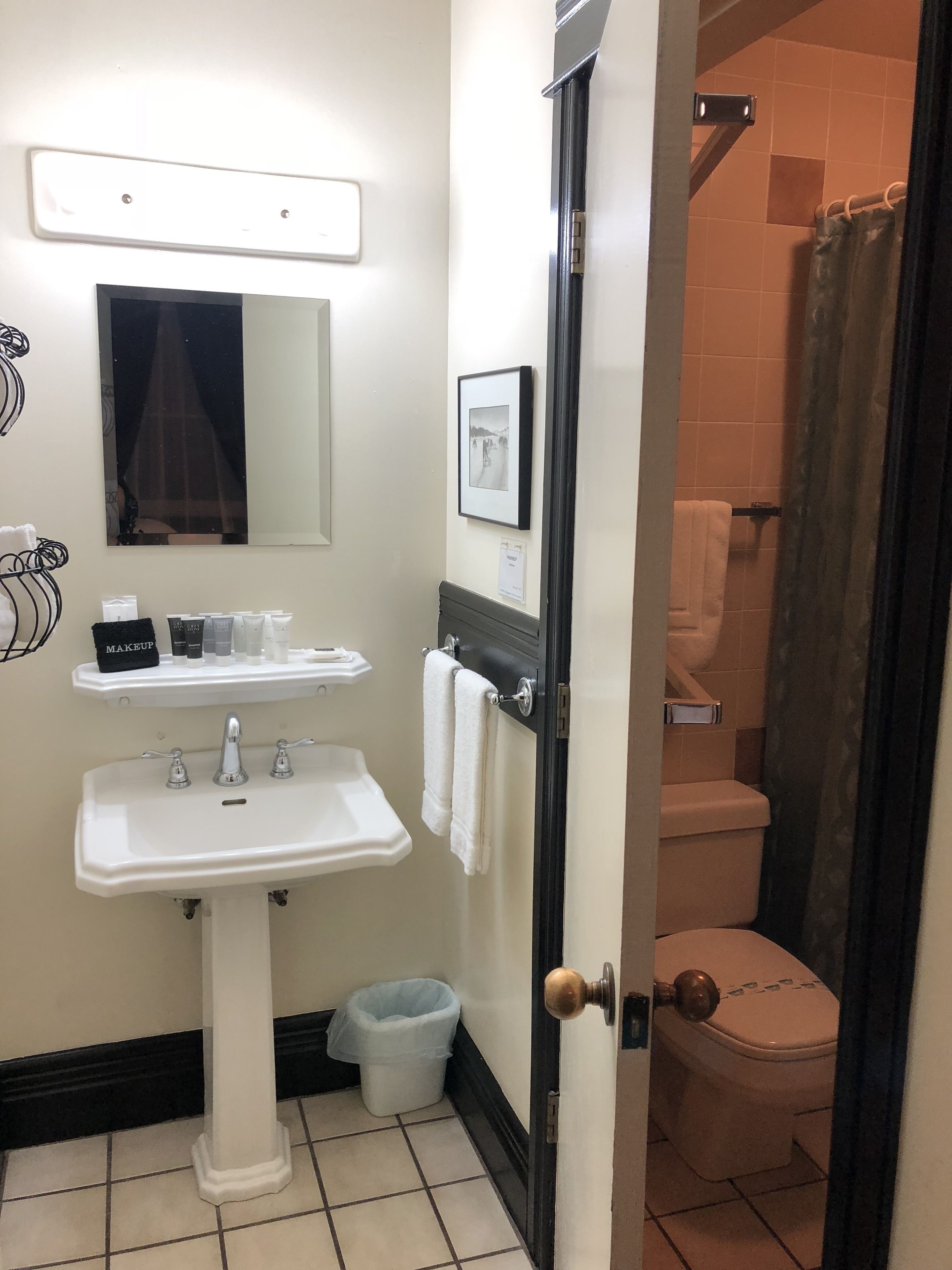 combined shower/bathtub, free toiletries, hair dryer, bathrobes