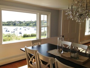 Dining - Waterfront Chatham Village, Short Walk to Town & Lighthouse Beach (Chatham)
