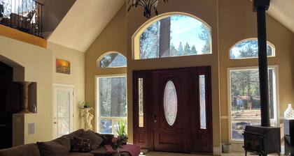 Beautiful Custom Home On 3 Acre Inground Bbq .wedding venue options DM me