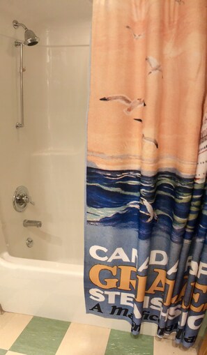Combined shower/bathtub, hair dryer, towels - The Sand House: Step into Summer at The Sand House: Private Beach, and More (Harbert)