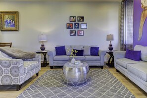 Smart TV, Netflix, streaming services