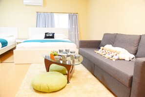 Living area - MT Sweet House (Osaka)